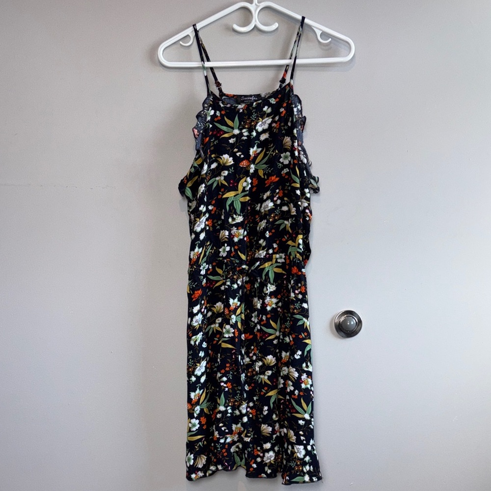 Sucrefas Floral Black Midi Dress with Spaghetti Straps